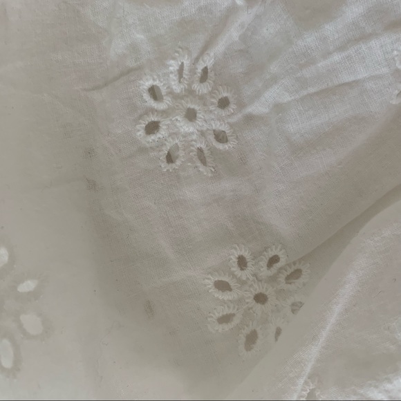 White Top with Lantern Sleeves - Picture 4 of 4